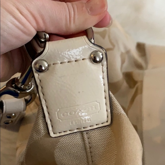 Coach | signature stripe monogram hobo bag - Picture 16 of 16